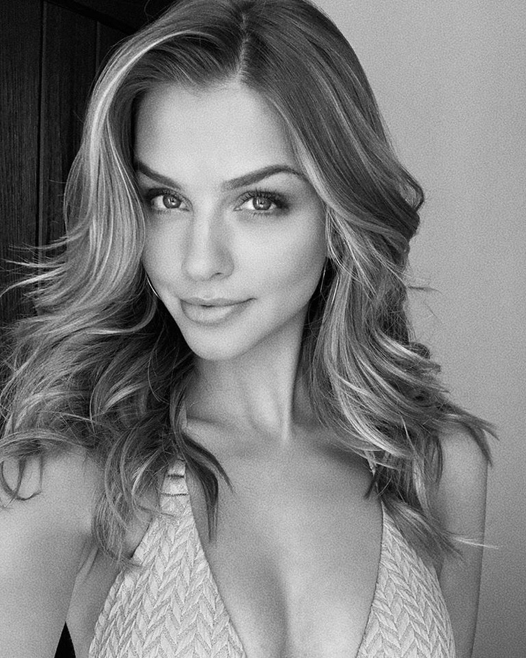 Marina Laswick Marina Laswick