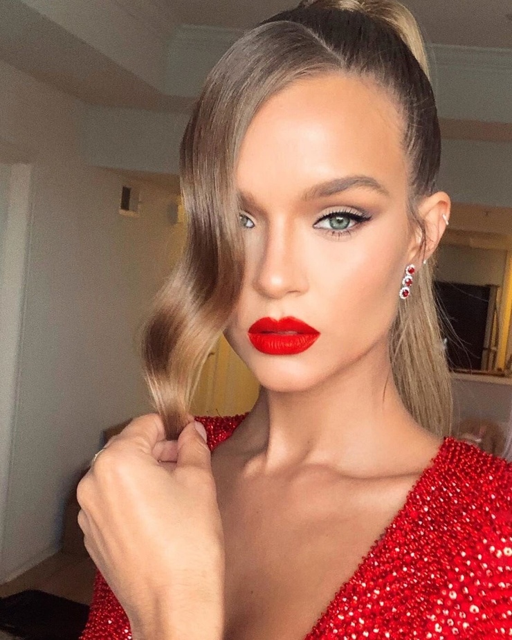 Josephine Skriver Josephine Skriver