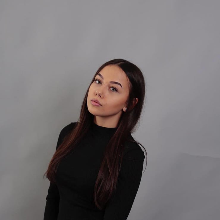 Nicole Frolov Nicole Frolov