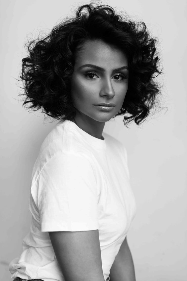 Nazanin Mandi