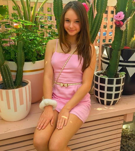 Chelsea Mayer Chelsea Mayer