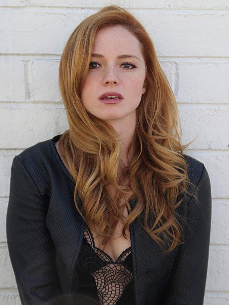 Picture of Mia Topalian