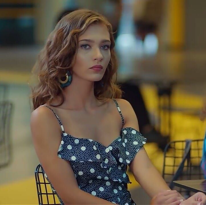 Melisa Döngel Melisa Döngel