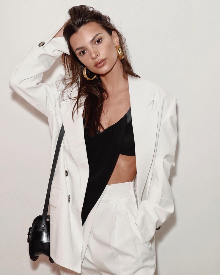 Emily Ratajkowski