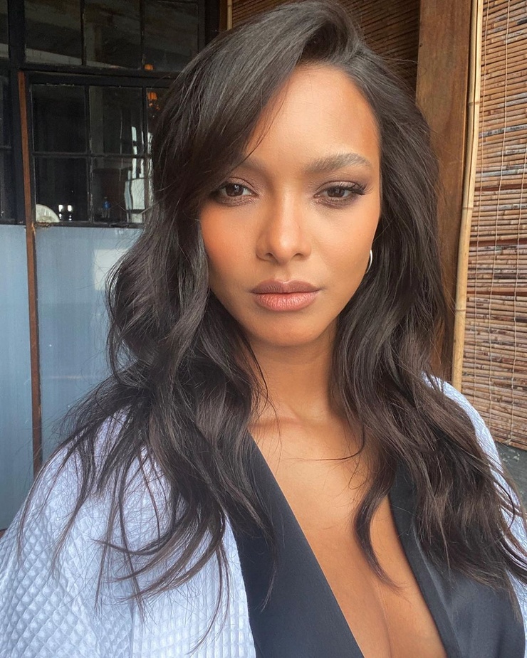 Lais Ribeiro Lais Ribeiro