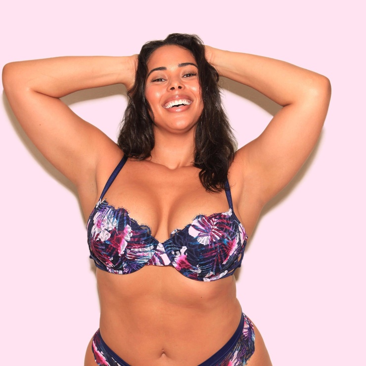 Tabria Majors