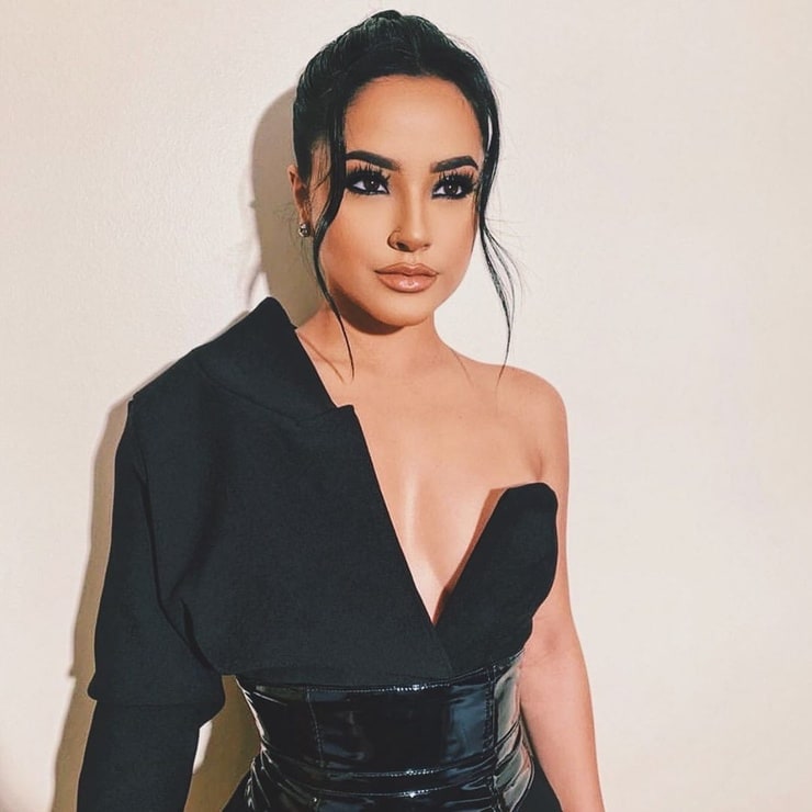 Picture of Becky G.