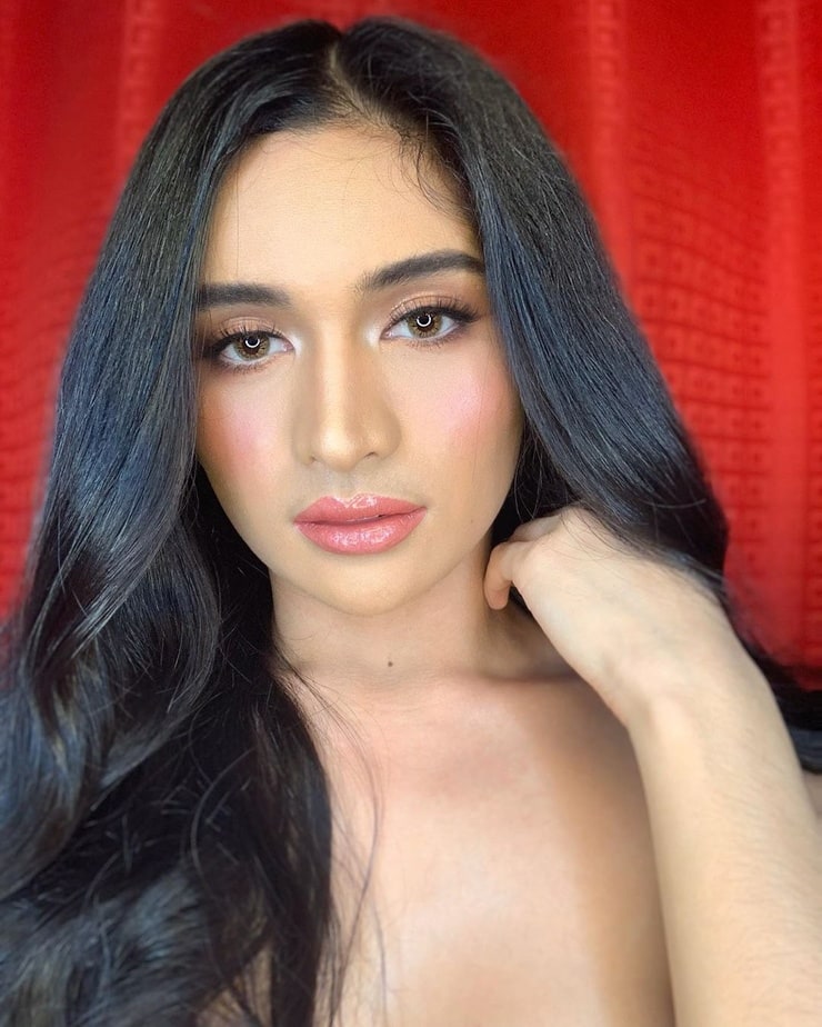 Nicole Guevarra Flores