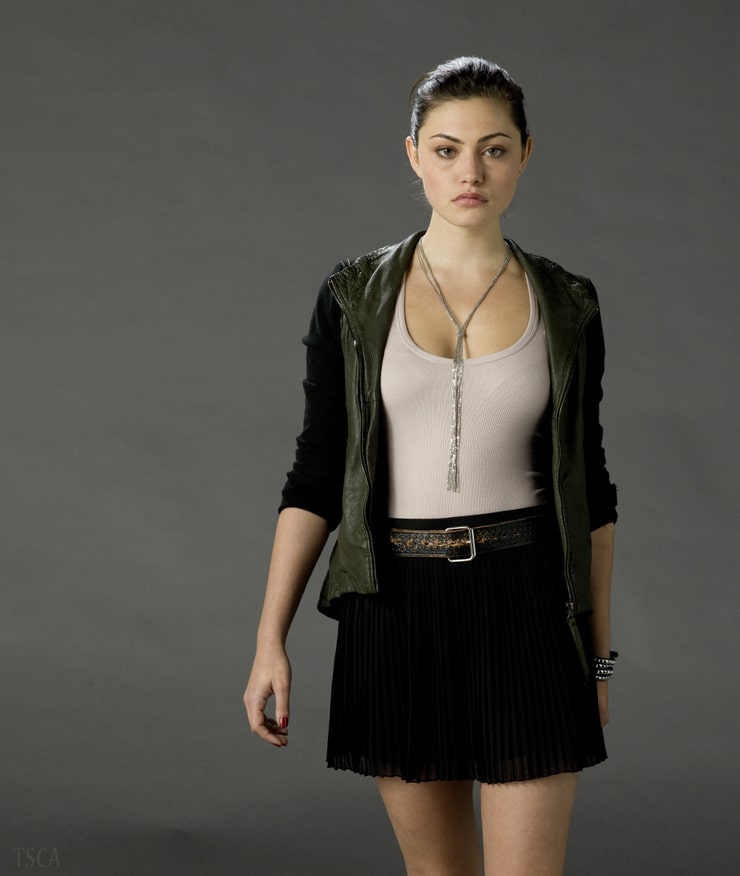 Phoebe Tonkin