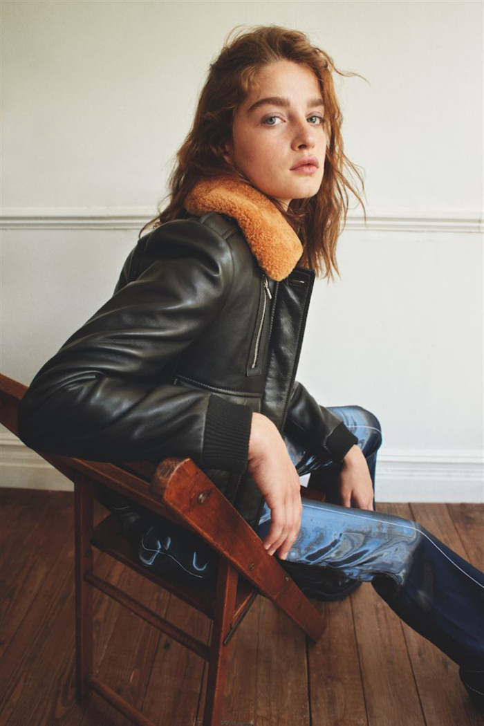 Adele Farine