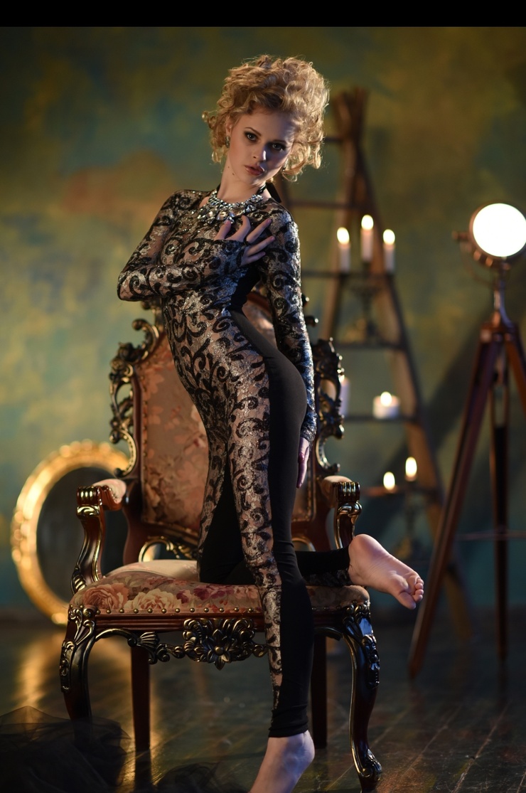 Angelika D Angelika D