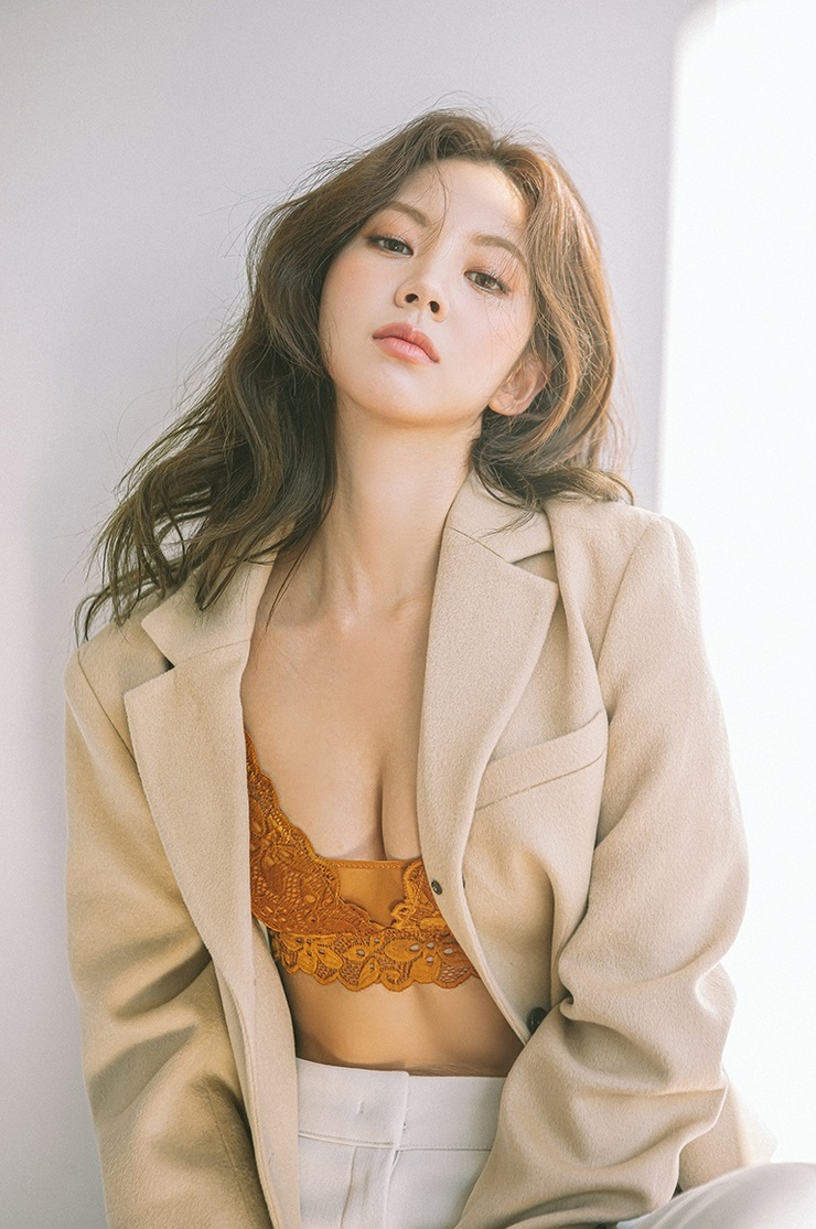 Lee Chae Eun Lee Chae Eun