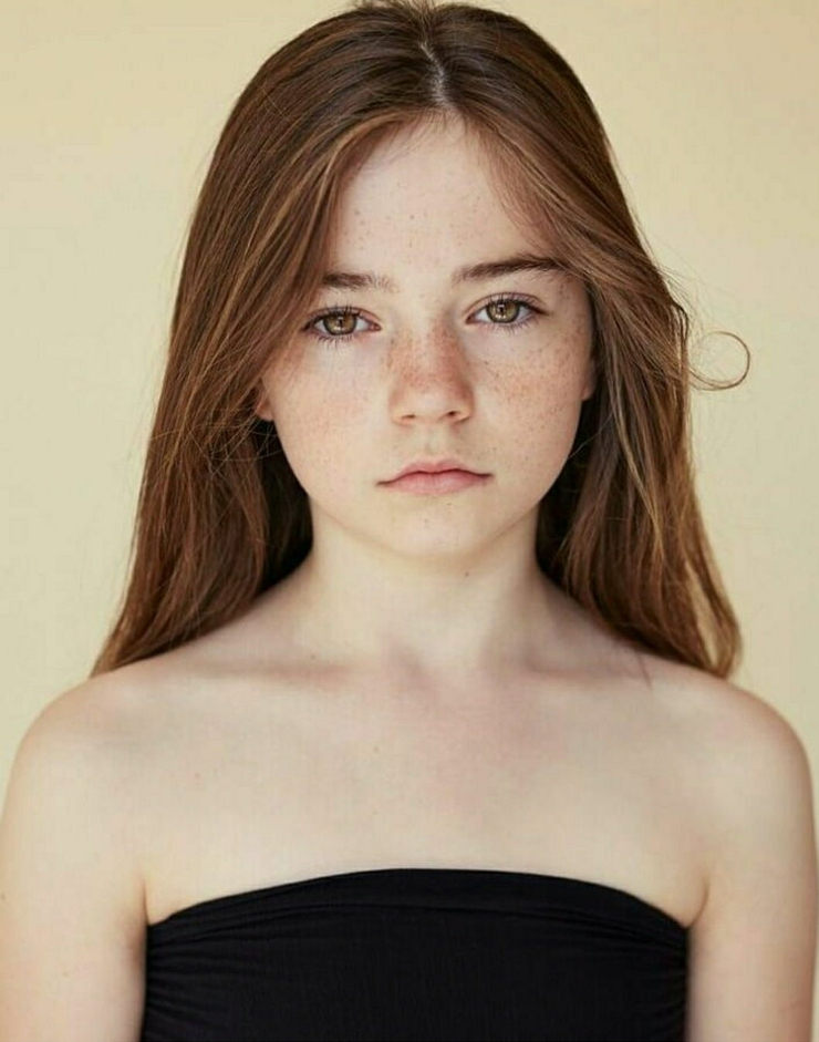 Ella Lee Ella Lee