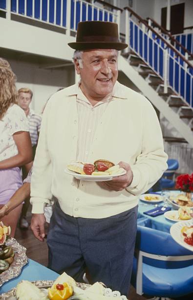 Vic Tayback