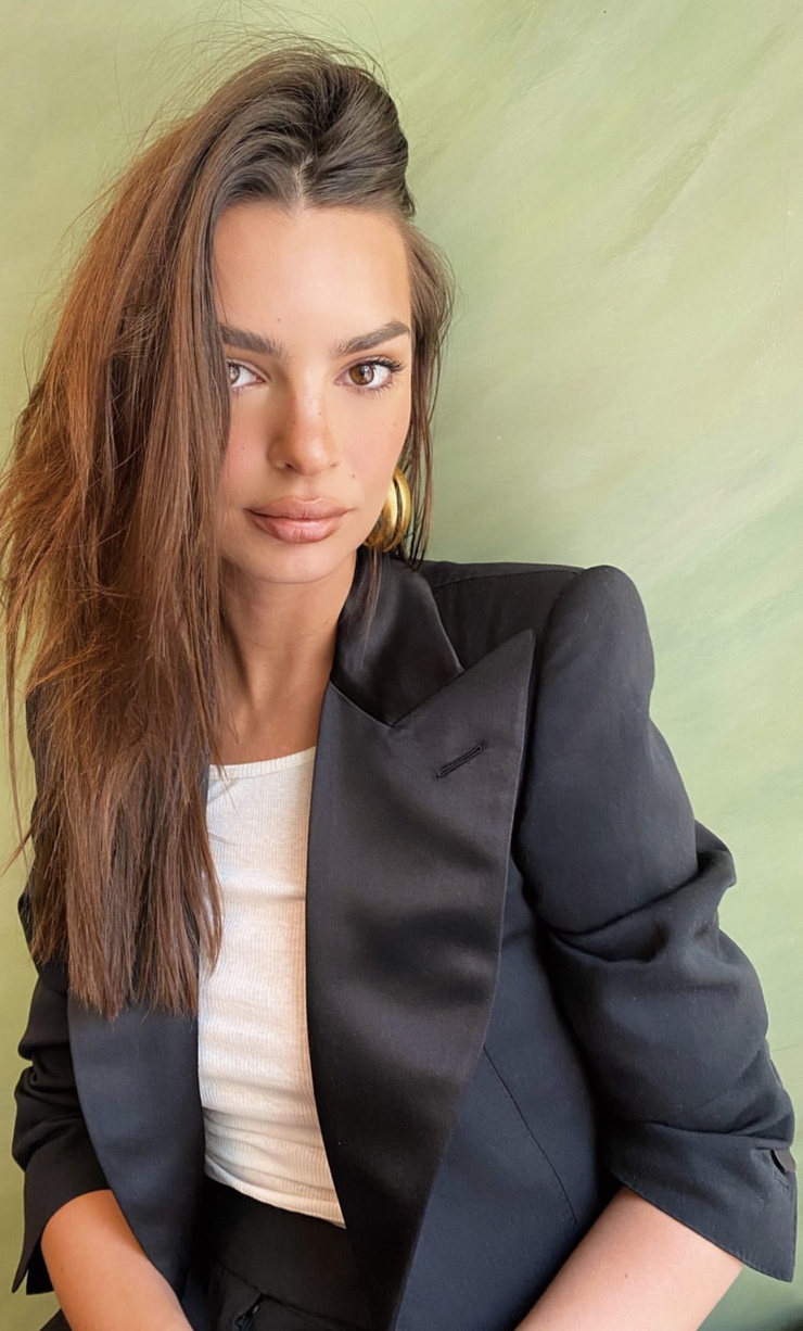 Emily Ratajkowski