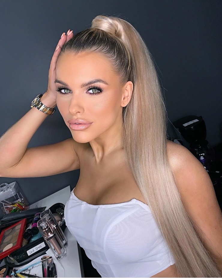 Hayley Hughes Hayley Hughes