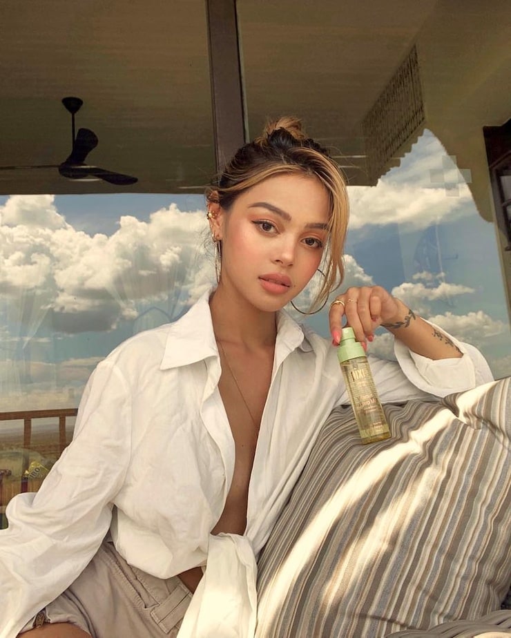 Picture Of Lily Maymac