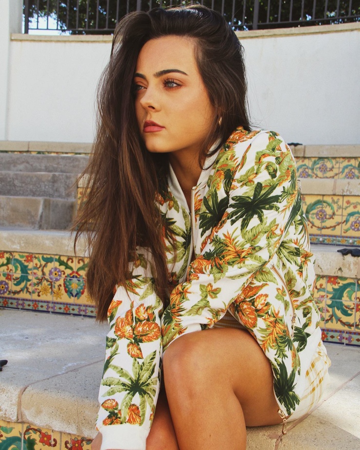 Ava Allan