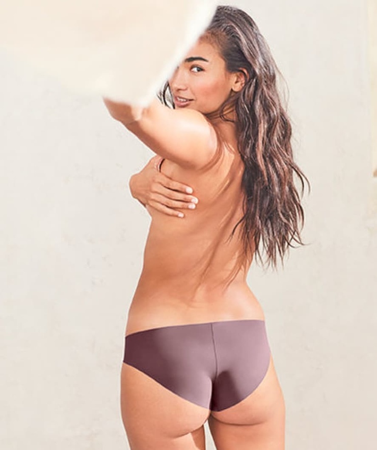 Kelly Gale Kelly Gale
