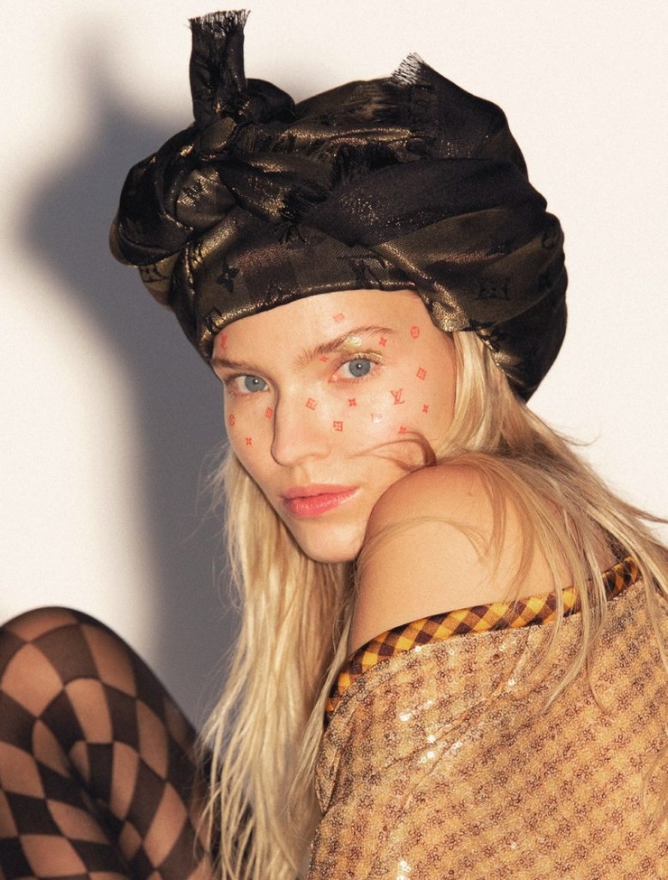 Sasha Luss Sasha Luss