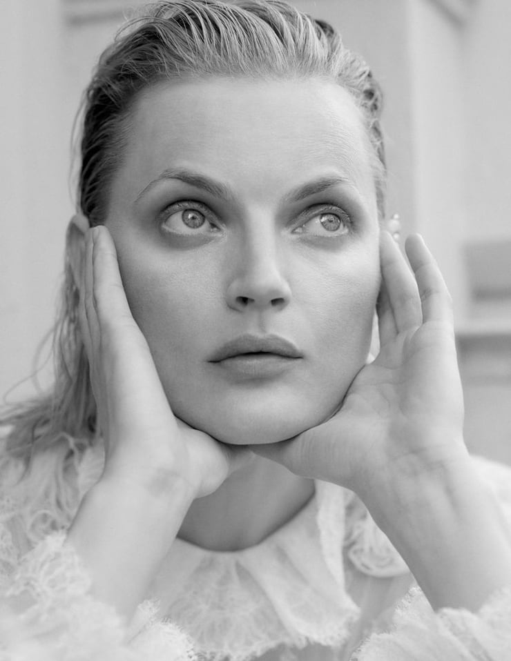 Picture Of Guinevere Van Seenus 0546