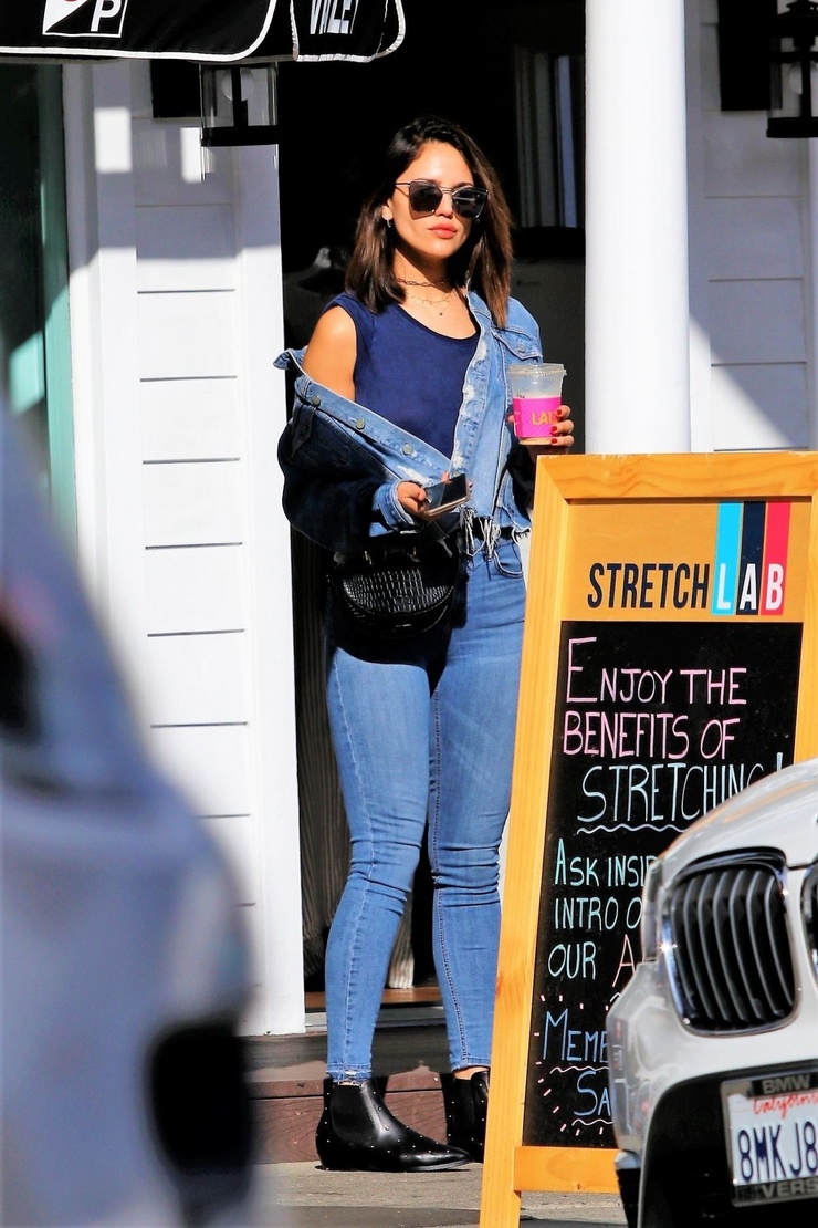 Eiza Gonzalez Eiza Gonzalez