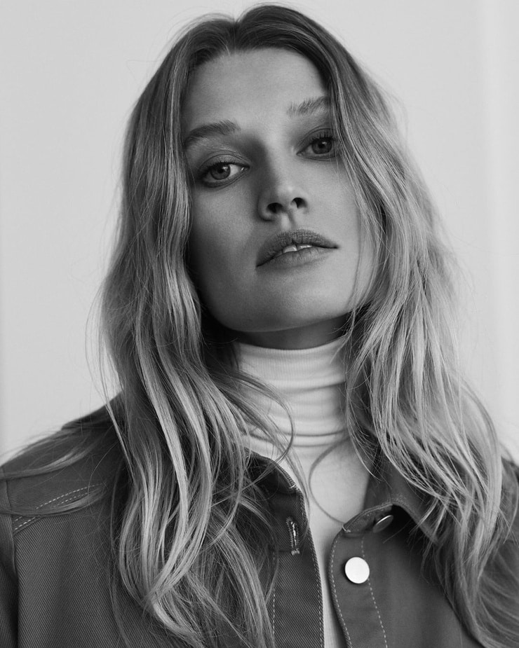 Toni Garrn