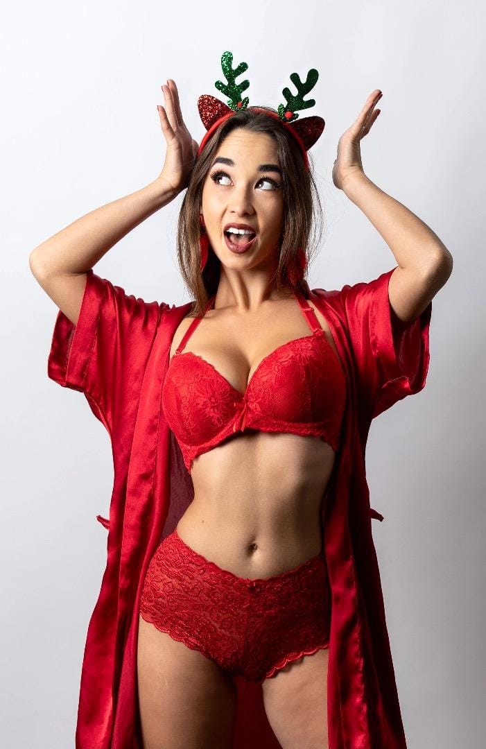 Dina Nova Dina Nova