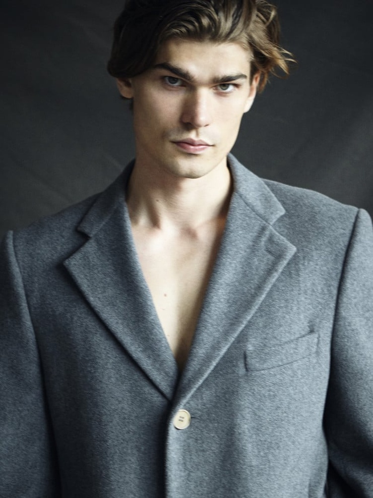 Jon Hjelholt