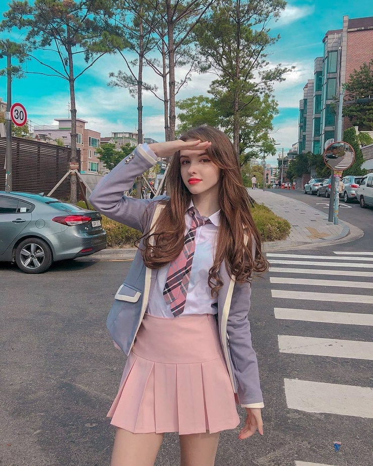 Elina Karimova Elina Karimova
