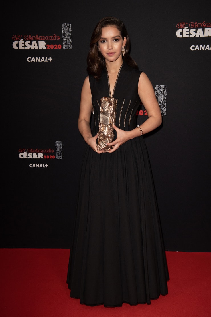 Lyna Khoudri