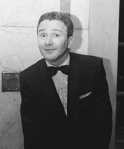 Red Buttons Red Buttons