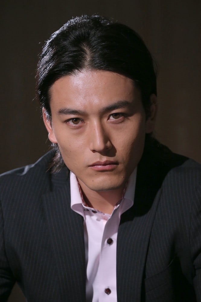 Tomoya Warabino