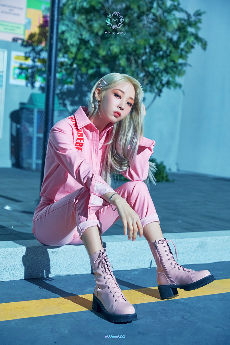 Moon Byul Yi Moon Byul Yi