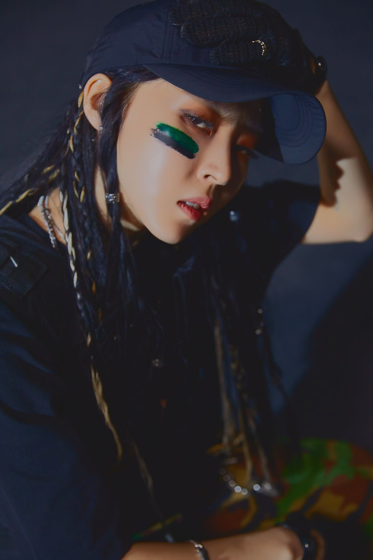 Moon Byul Yi Moon Byul Yi
