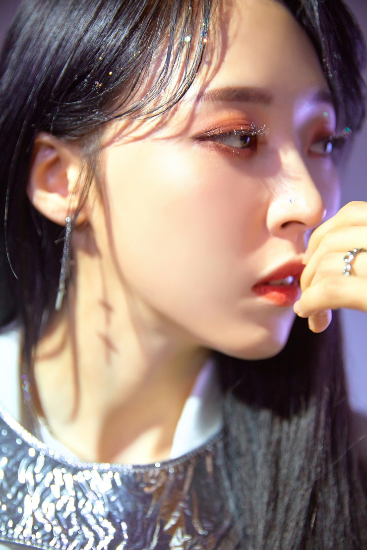 Moon Byul Yi Moon Byul Yi