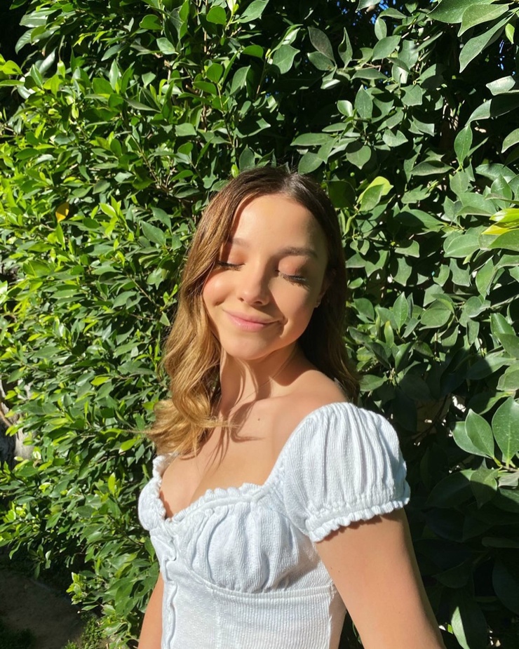 Mackenzie Aladjem