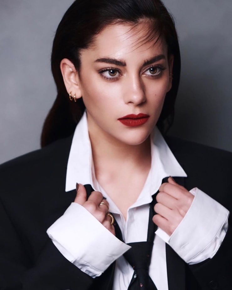 Next photo of Inbar Lavi