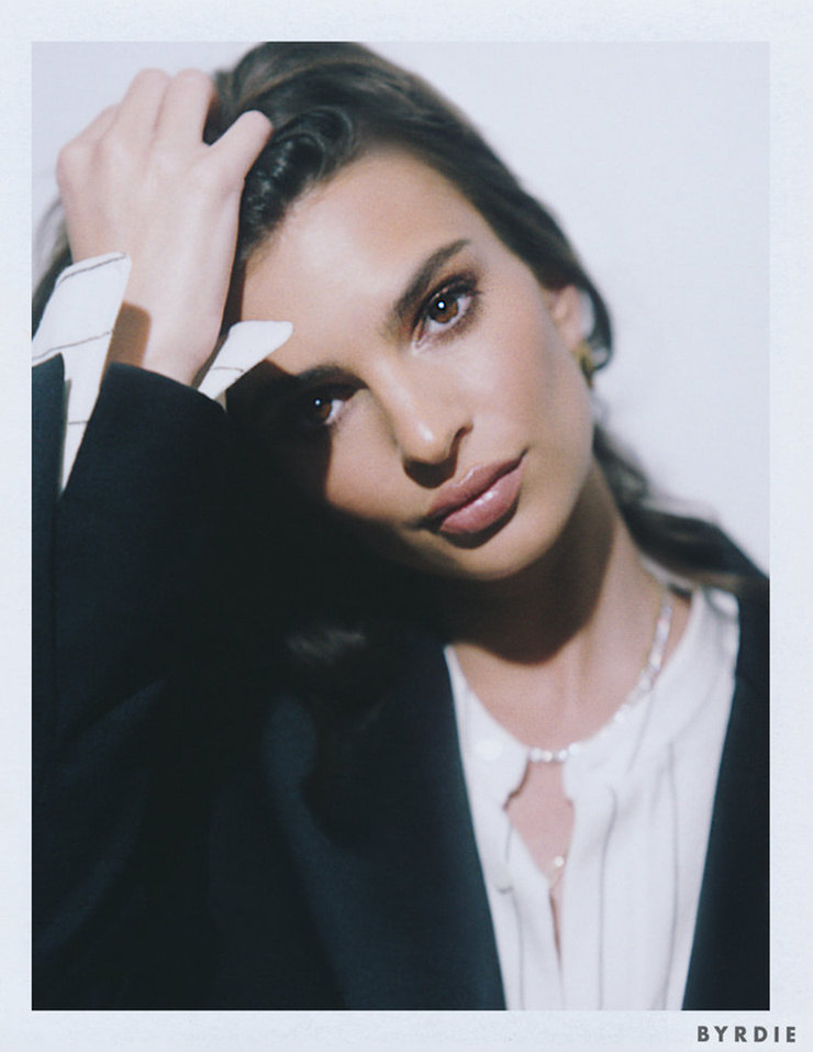 Emily Ratajkowski