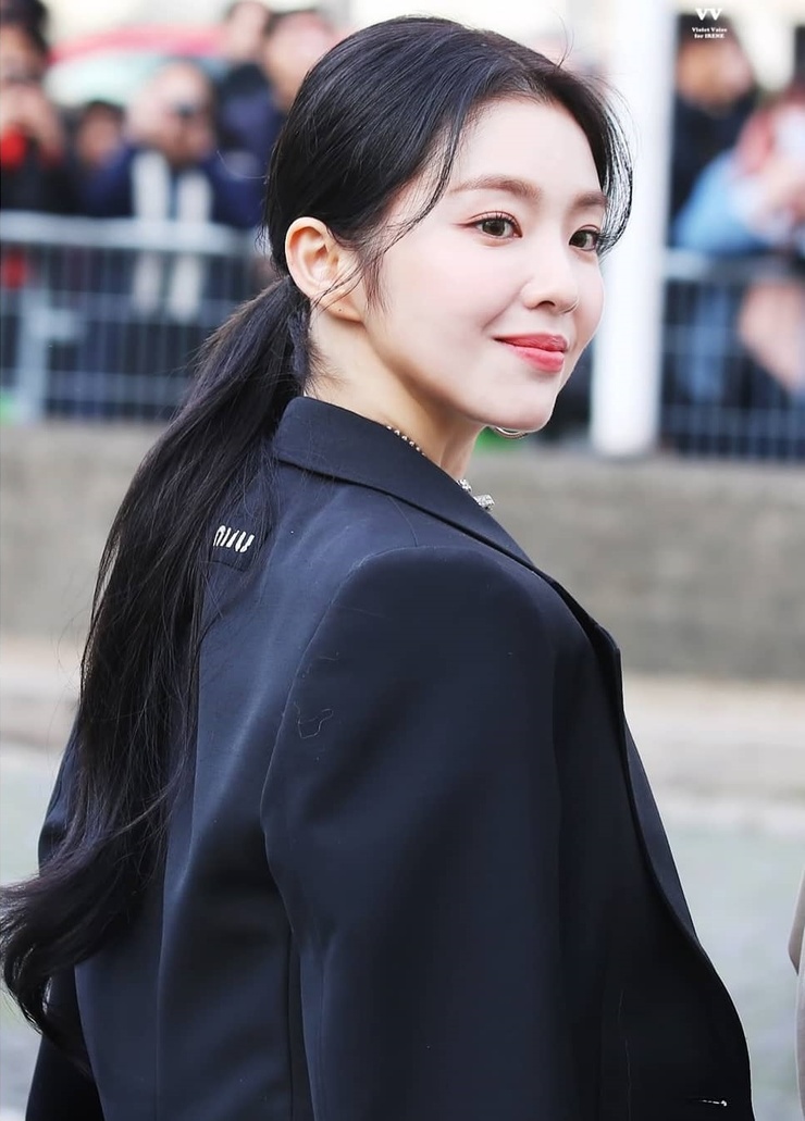 Irene (Bae Ju Hyun) Irene (Bae Ju Hyun)