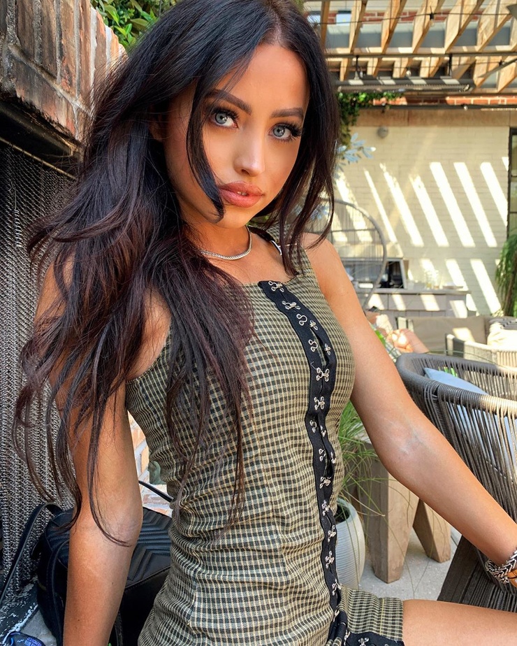 Samantha Cheyenne Samantha Cheyenne