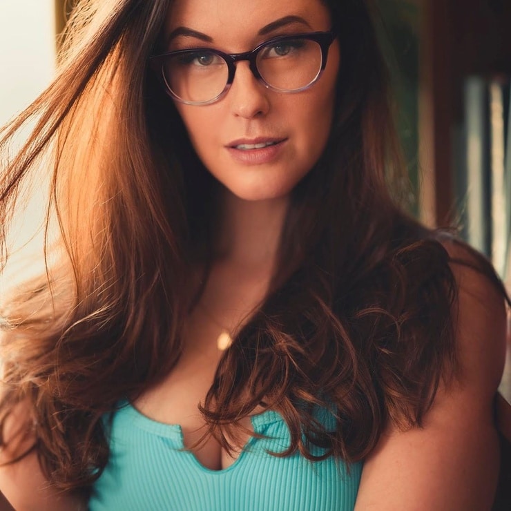 Meg Turney Photo Shoot