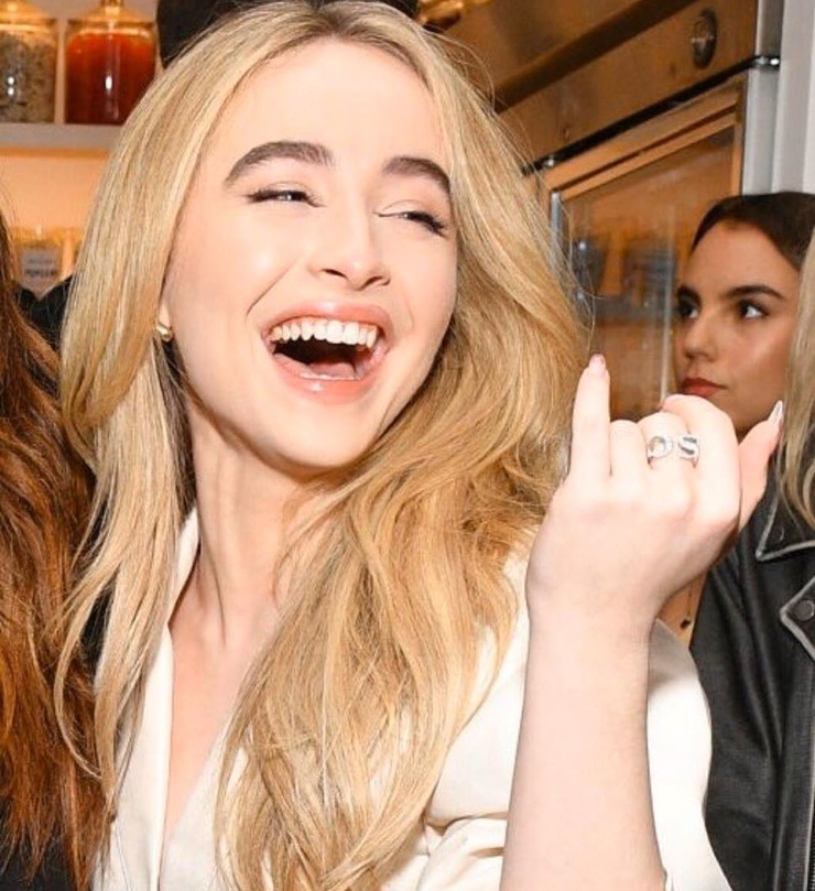 Sabrina Carpenter Sabrina Carpenter