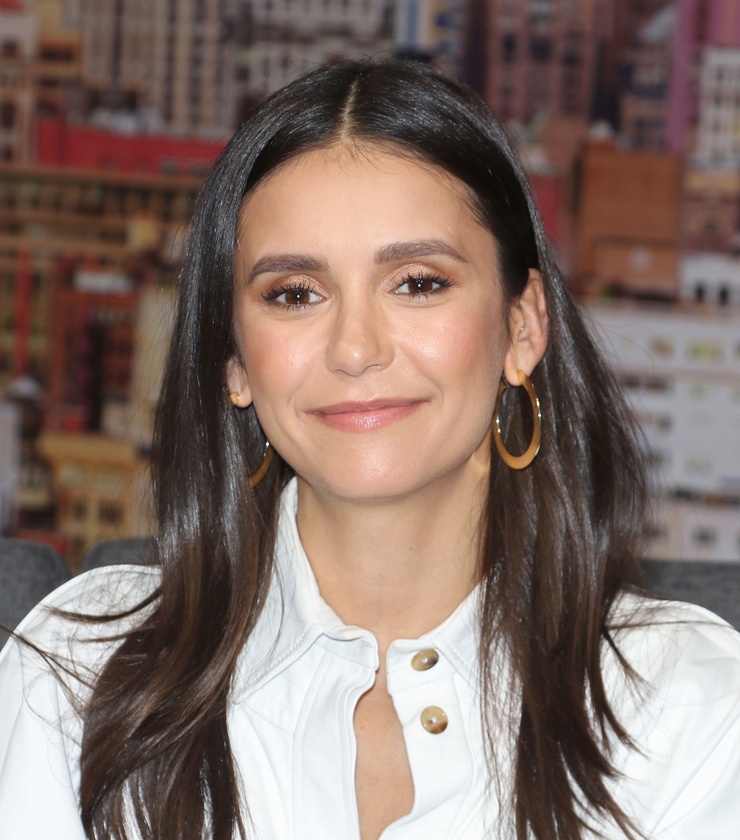 Nina Dobrev