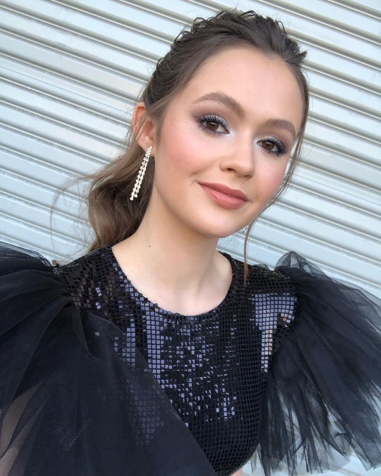 Olivia Sanabia Olivia Sanabia