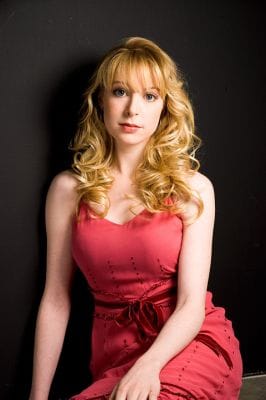 Lisa Foiles