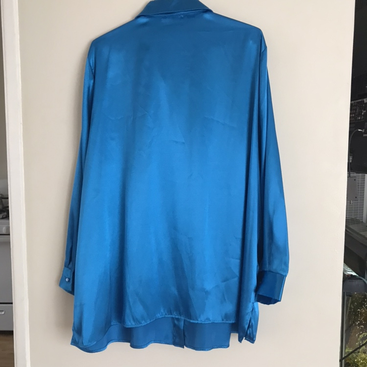 Beautiful 90s vintage royal blue satin shine silky feel polyester shirt by silhouettes