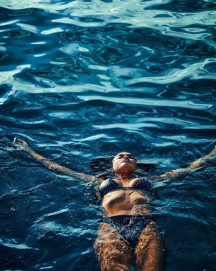 Kelly Gale Kelly Gale