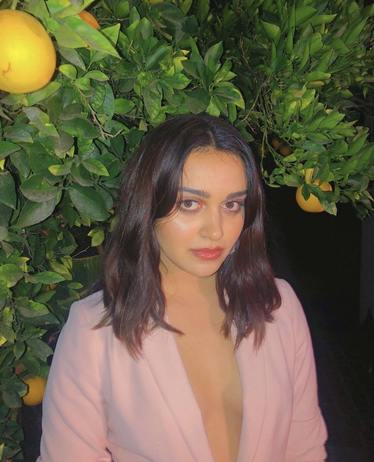 Ariela Barer
