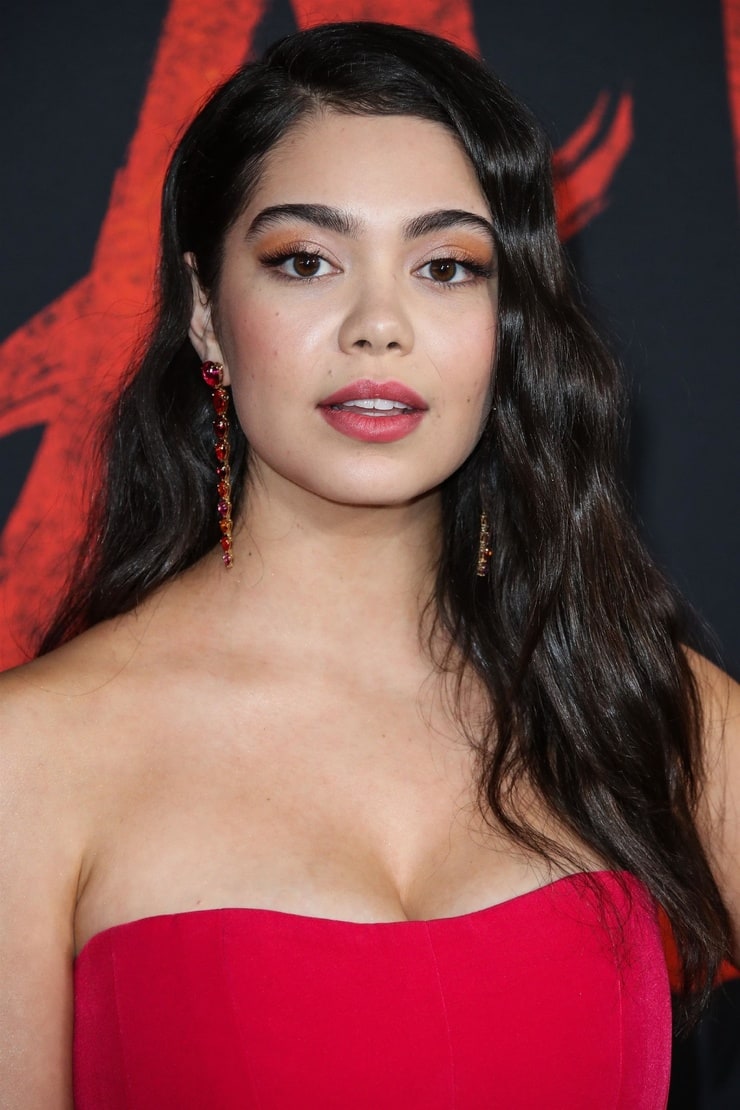 Auli'i Cravalho